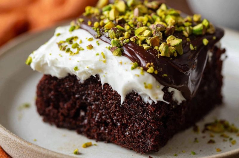 Saftiger Schoko-Pistazien-Kuchen