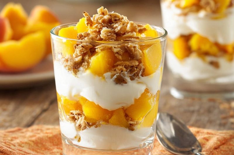 Pfirsich-Joghurt-Parfait