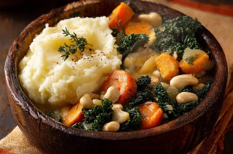 Cremiger Grünkohl-Eintopf mit Kartoffelbrei