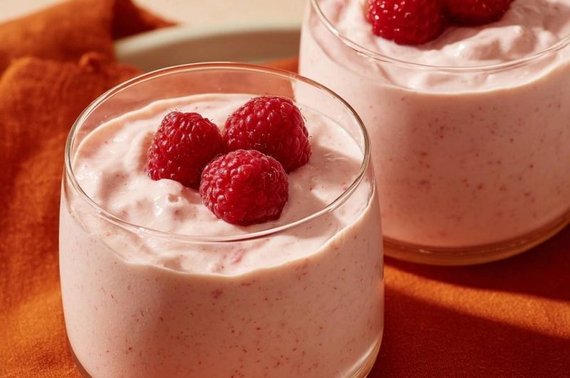Cremige Himbeermousse (Nie wieder zusammenfallende Mousse!)