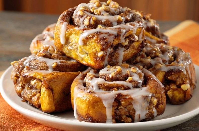 Saftige Kürbis-Nuss-Zimtschnecken (Garantiert jedes Mal fluffig)