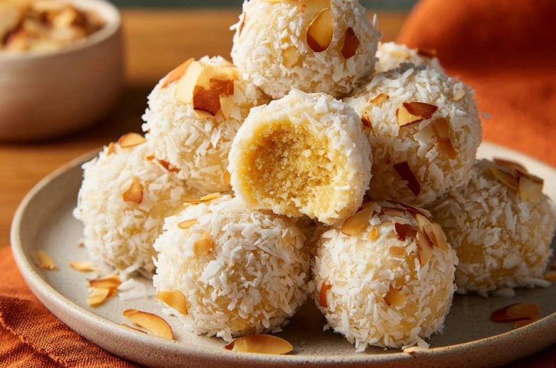 Gefüllte Zitronen-Kokos-Mandel-Bällchen