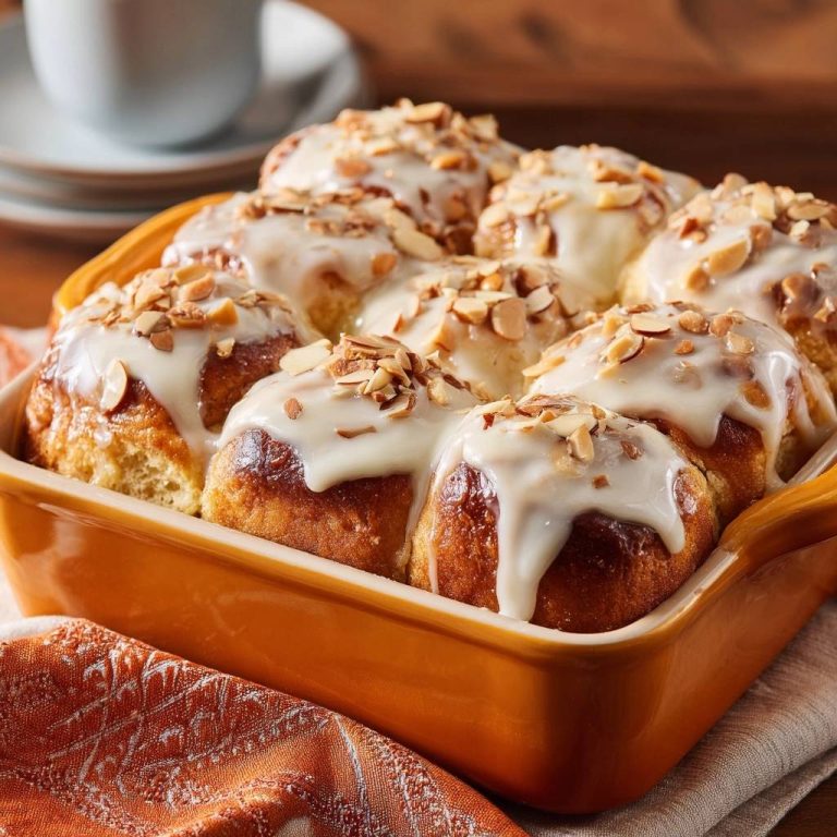 Mandel-Zimtschnecken aus der Form (Garantiert jedes Mal fluffig)