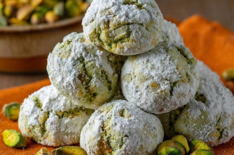 Pistazien-Schneekugeln (Nie wieder zerfallende Kugeln!)