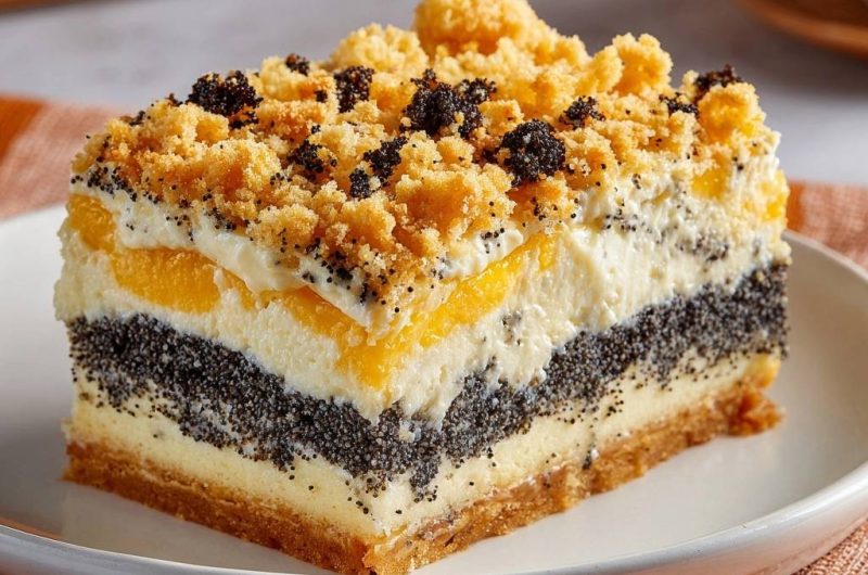 Pfirsich-Mohn-Quark-Streuselkuchen