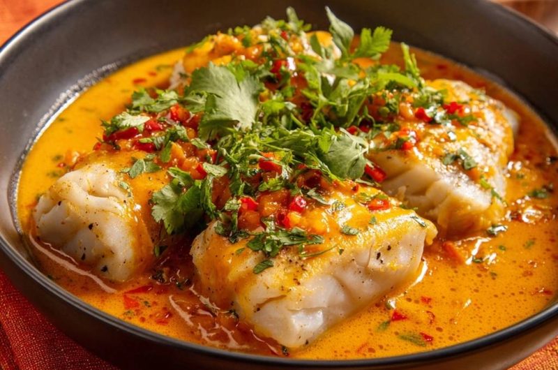 Rotes Fischcurry