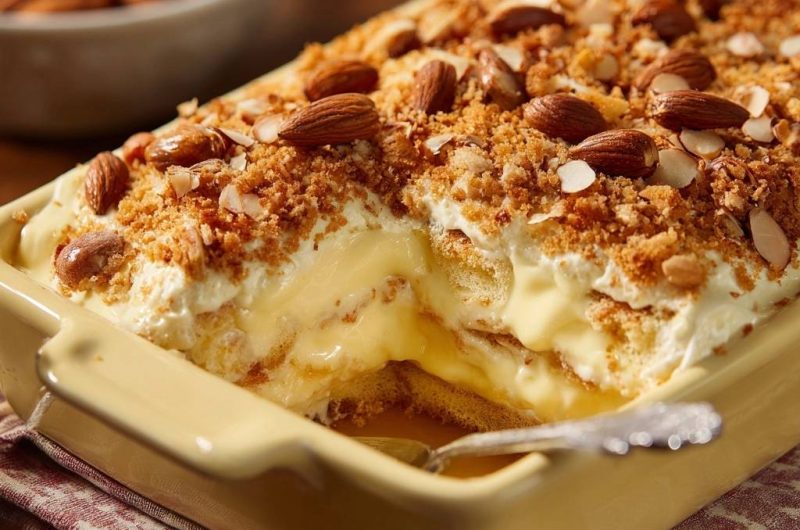 Knuspriger Mandelcreme-Auflauf