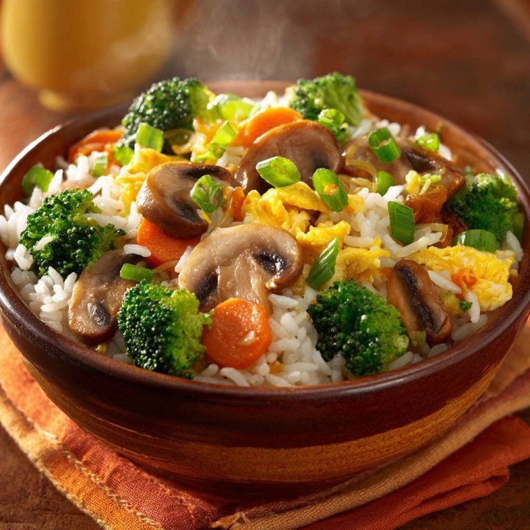 Bunte Gemüse-Reispfanne mit Ei: Rezept für perfekten Biss