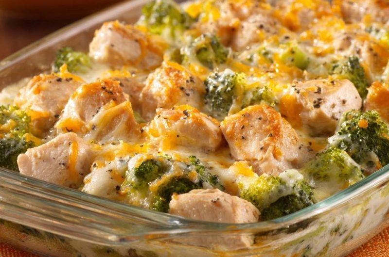 Cremiger Hähnchen-Brokkoli-Auflauf