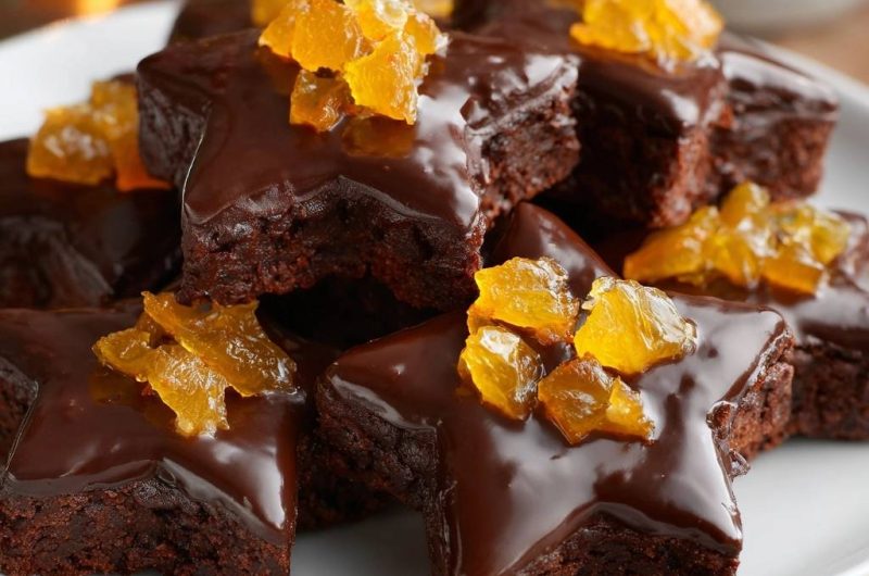 Festliche Schoko-Orangen-Brownie-Sterne
