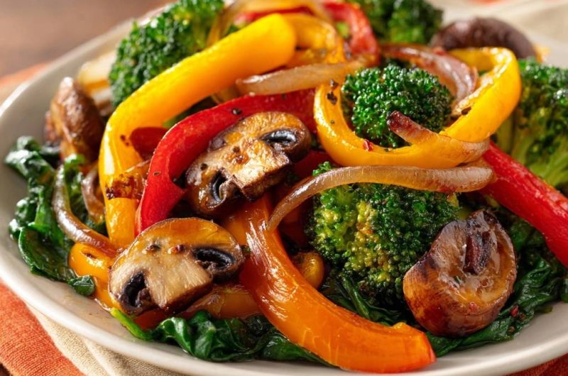 Knackiger Brokkoli-Paprika-Wok (Nie wieder matschiges Gemüse!)