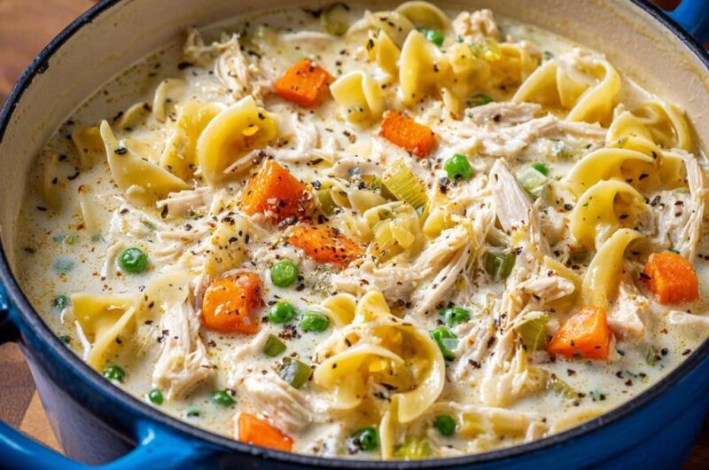 Cremiger Hähnchen-Nudeltopf