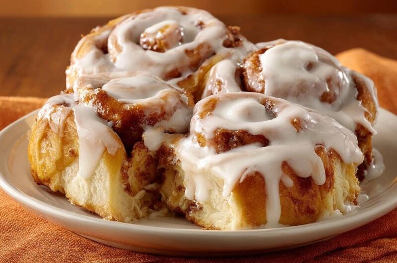 Fluffige Zimtschnecken mit Cream-Cheese-Frosting