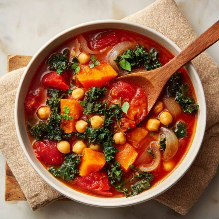 Herzhafter Kichererbsen-Eintopf mit Grünkohl & Süßkartoffel